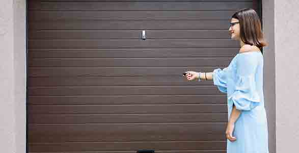 Garage Door in Winter Garden